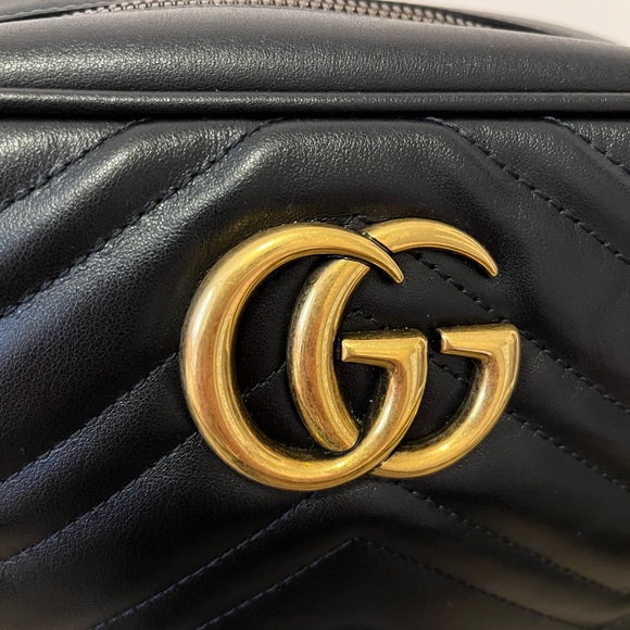 SOLD Authentic Gucci GG Small Marmont Shoulder Bag - Picture 2 of 10